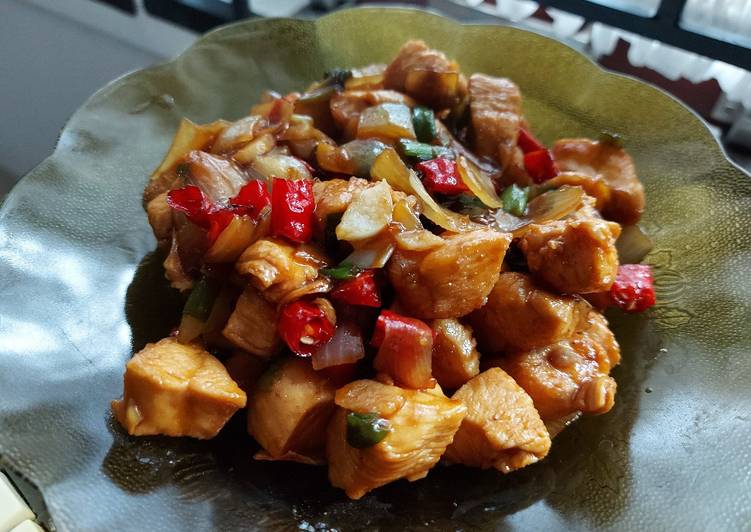 Cara Gampang Membuat Kungpao chicken yang Bisa Manjain Lidah