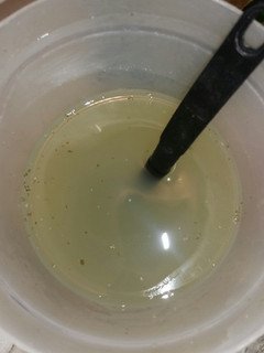 Una foto de Agua de pepino con limón y hierbabuena