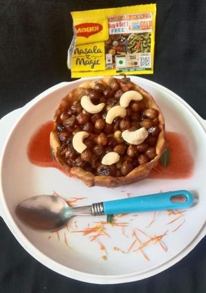 चना चाट (chana chaat recipe in Hindi) रेसिपी मुख्य फोटो