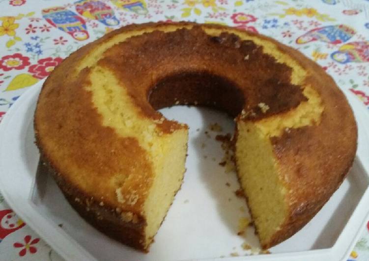 Bolo de fubá com iogurte