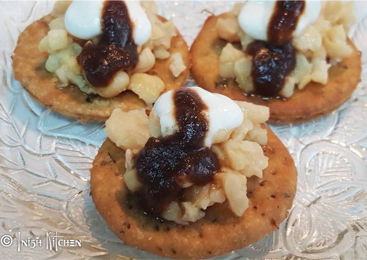 Fried cookies (Mathri)