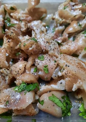 Una foto de Patitas de cerdo en olla a presión