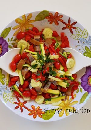 Foto di Insalata estiva con aringhe