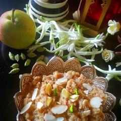 Halwa (Indian pear&makhana) A picture of Halwa (Indian pear&makhana).