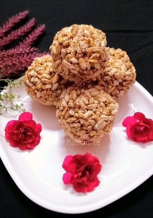 A picture of Lia Muan/Ladoo/Sweet balls.