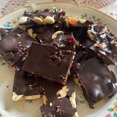 Una foto de Turrón de chocolate