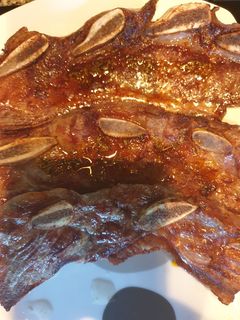 Una foto de Churrasco de ternera al horno con salsa barbacoa casera
