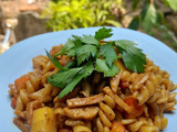 Creamy fusilli curry