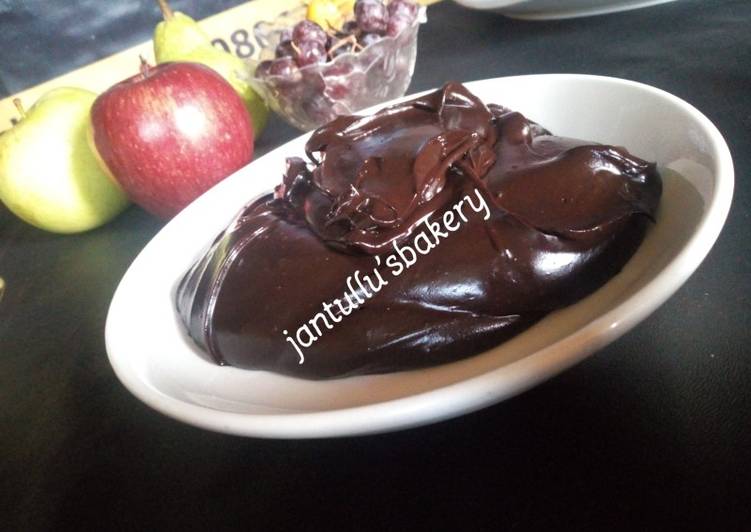 Homemade chocolate paste/syrup