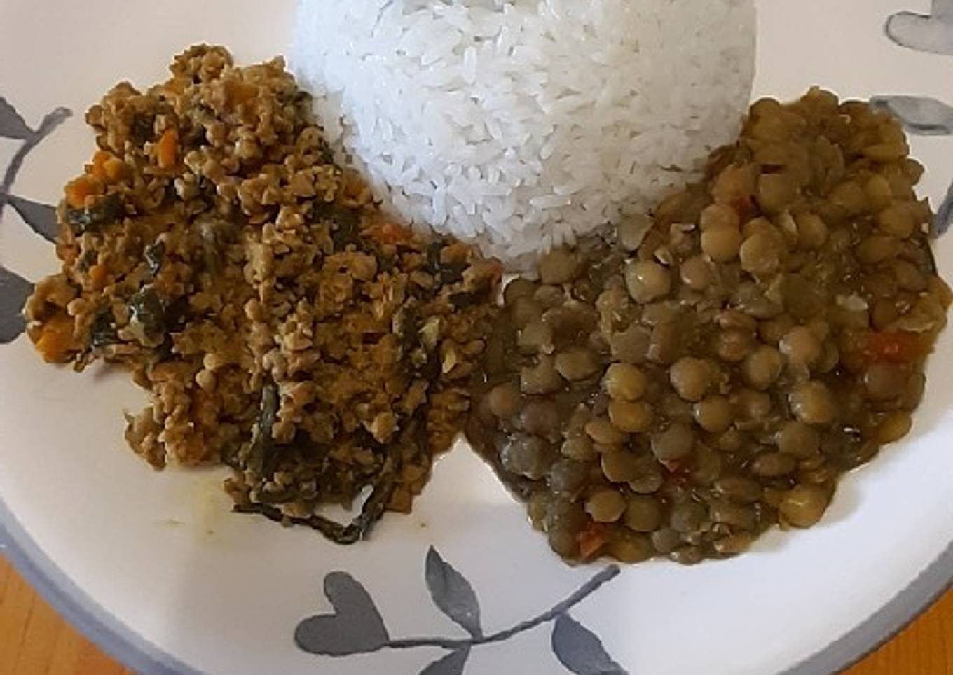 Carne de soya con acelgas y espinaca