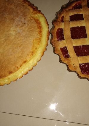 Una foto de Pasta Flora y tarta de ricota