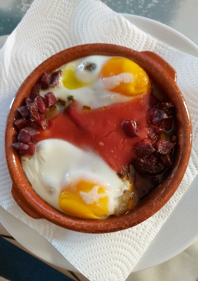 Una foto de Huevos a la flamenca estilo Josega