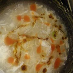 A picture of Chicken 🐓 corn 🌽 soup 🍲.