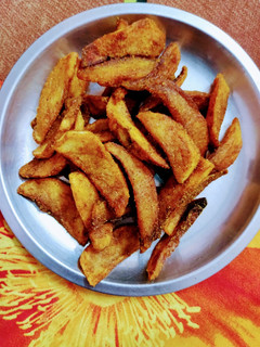 क्रिस्पी फ्राई आलू (Crispy fry aloo recipe in Hindi) रेसिपी मुख्य फोटो