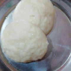 A picture of Idli.