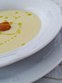 Una foto de Crema de patata y cebolla
