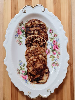 Una foto de Tortitas saludables de banana con batidora y hack 😉 sin harina ni azúcar 🍌 🥞 3 ingredientes