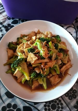 Foto resep Oseng tahu brokoli saus tiram
