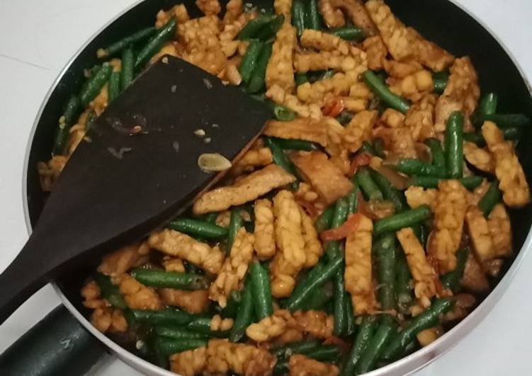 Orek tempe campur kacang panjang
