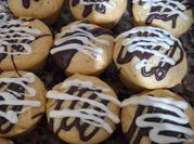 Una foto de muffins de vainilla con harina común