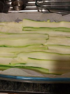 Una foto de Lasaña de calabacín rellena de pollo con champiñones