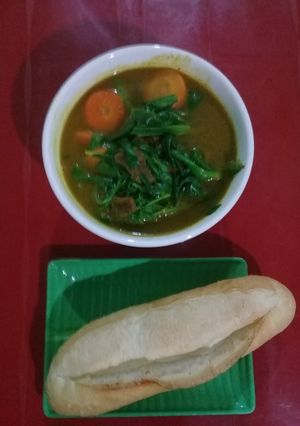 Hình của món Bò kho nấu nghệ.