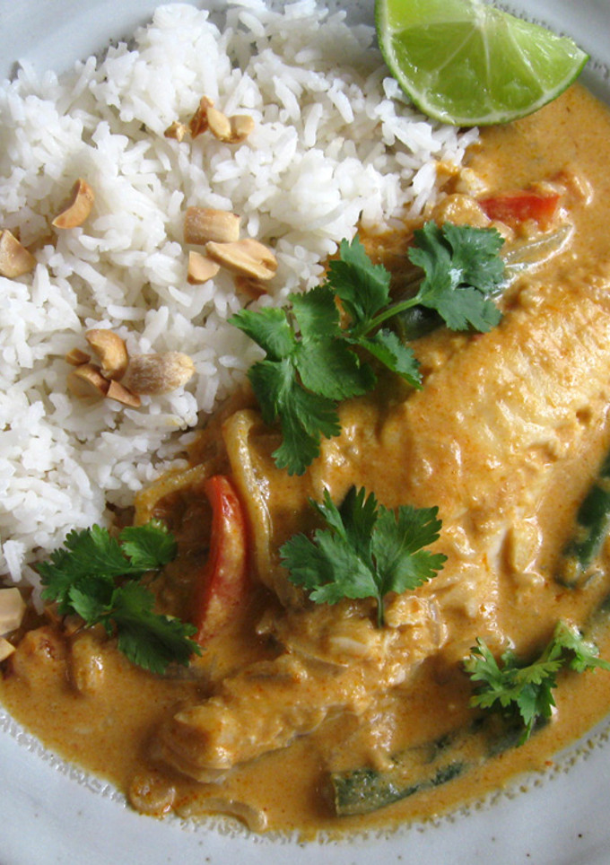 A picture of Thai Red Fish Curry.
