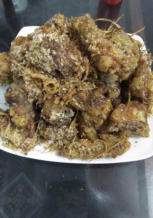 Hình của món Gà rang muối.