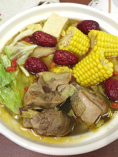 玉米麻油雞湯 的食譜成品照片