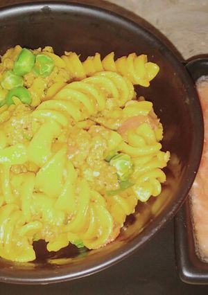 A picture of Chicken makroni.