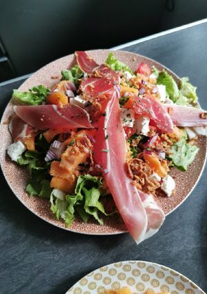 Une photo de Salade de Saison ! 🍅🥬🧅