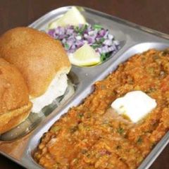 A picture of Pav bhaji.