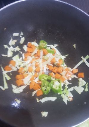 કોબી ગાજર નો સંભારો (Cabbage Carrot Sambhara Recipe In Gujarati) રેસીપી મુખ્ય ફોટો