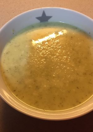 Una foto de Crema de Calabacín con Parmesano