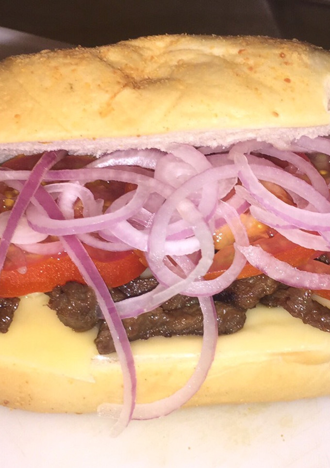 Una foto de Sándwich de carne teriyaki