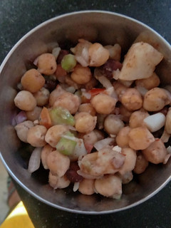 A picture of Chana chaat.