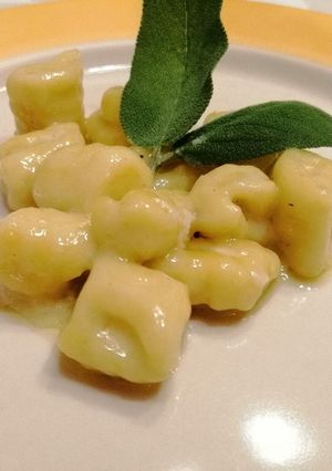 Foto di Gnocchi di patate dolci, gorgonzola, salvia e noce moscata