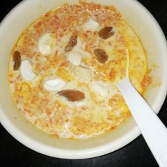 A picture of Carrot kheer with gajarpak.