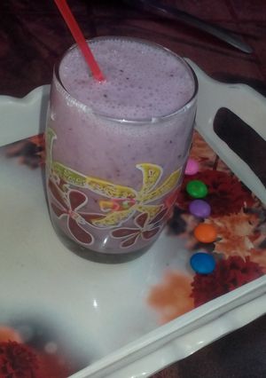 A picture of Healthy grapes smoothie.
