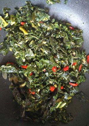 Foto resep Oseng-Oseng Daun Pepaya dan Daun Singkong