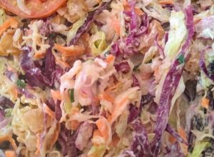 Foto de Receita de Salada de Repolho com Cenoura e Molho de Maionese