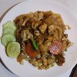 เส้นใหญ่ผัดซีอิ๊วไก่