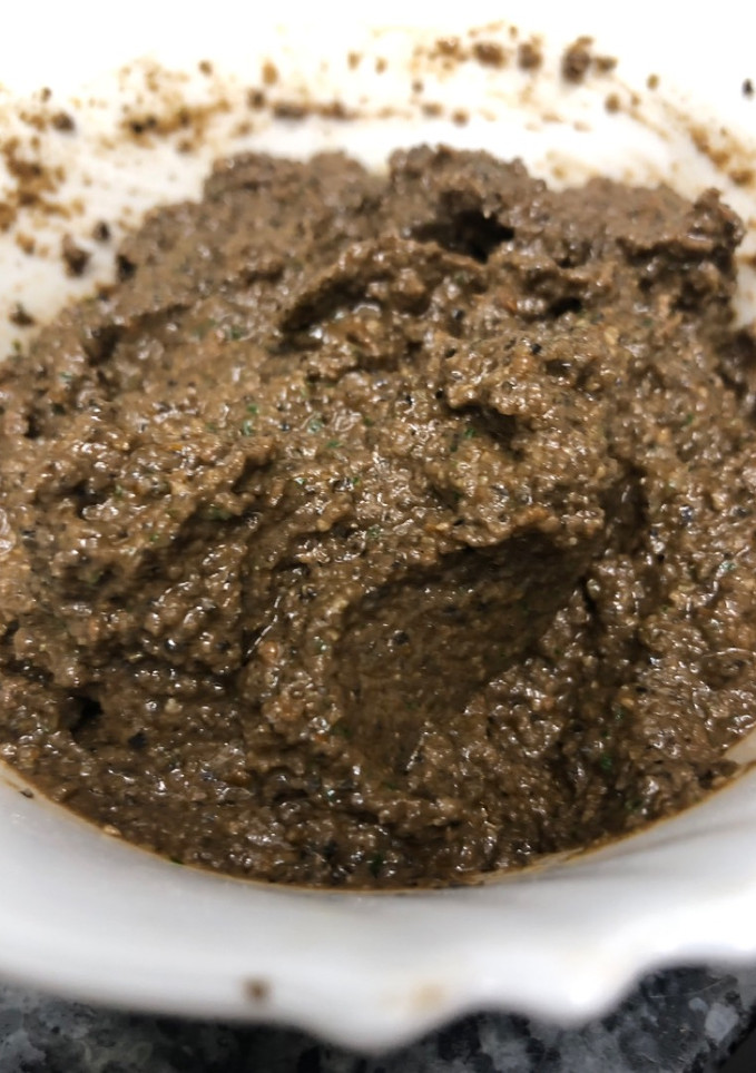 Una foto de 228. Olivada de aceitunas negras (salsa)