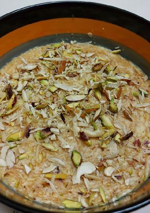 A picture of Vermicelli kheer.