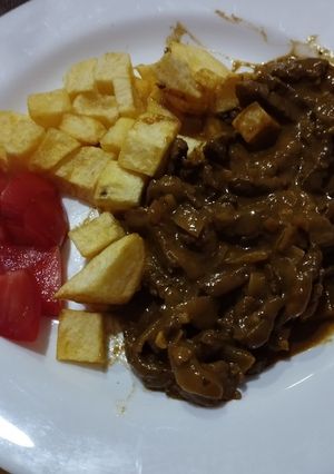 Una foto de Rost beef salteado con papas fried