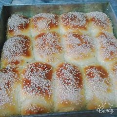 A picture of Sweet and goey tea time buns.