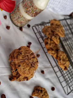A picture of Chocolate Chip Cookies.