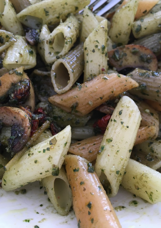 Una foto de Pasta al pesto