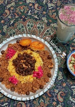 عکسی از دستور قنبر پلو (غم بر پلو) شیرازی خونه مامان 😋