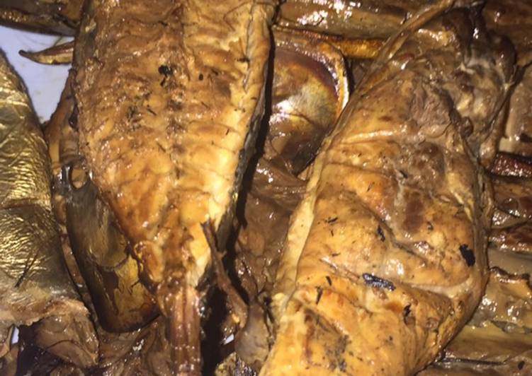 10 Resep: Ikan asap home made Anti Gagal!